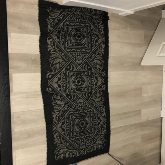 Gorgeous fringe blanket scarf. 67 inches x 36 inches. - Picture 4 of 6